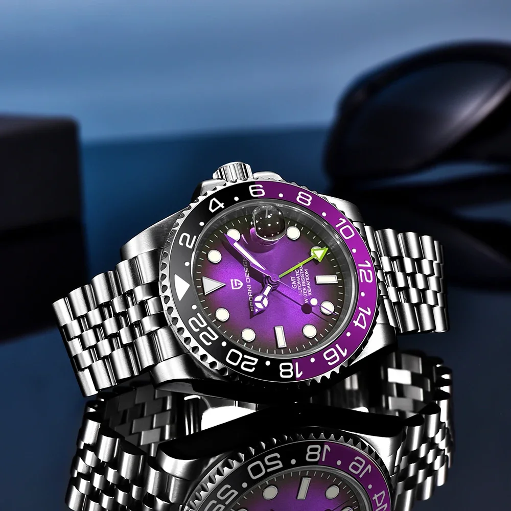Navigator GMT 40 with leather strap