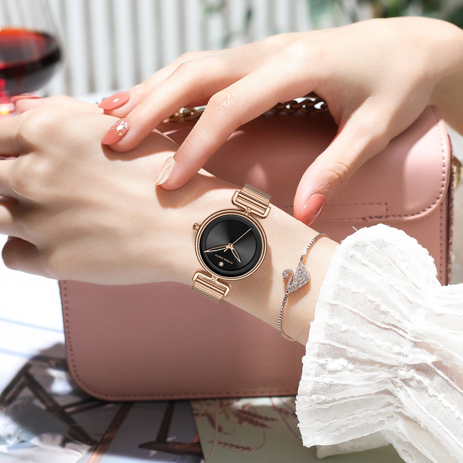 2025 New Women Watch Leisure Fashion 29mm Mini Dial Stainless Steel Mesh Strap HANNAH MARTIN Nordic Simple 3Bar Waterproof Watch