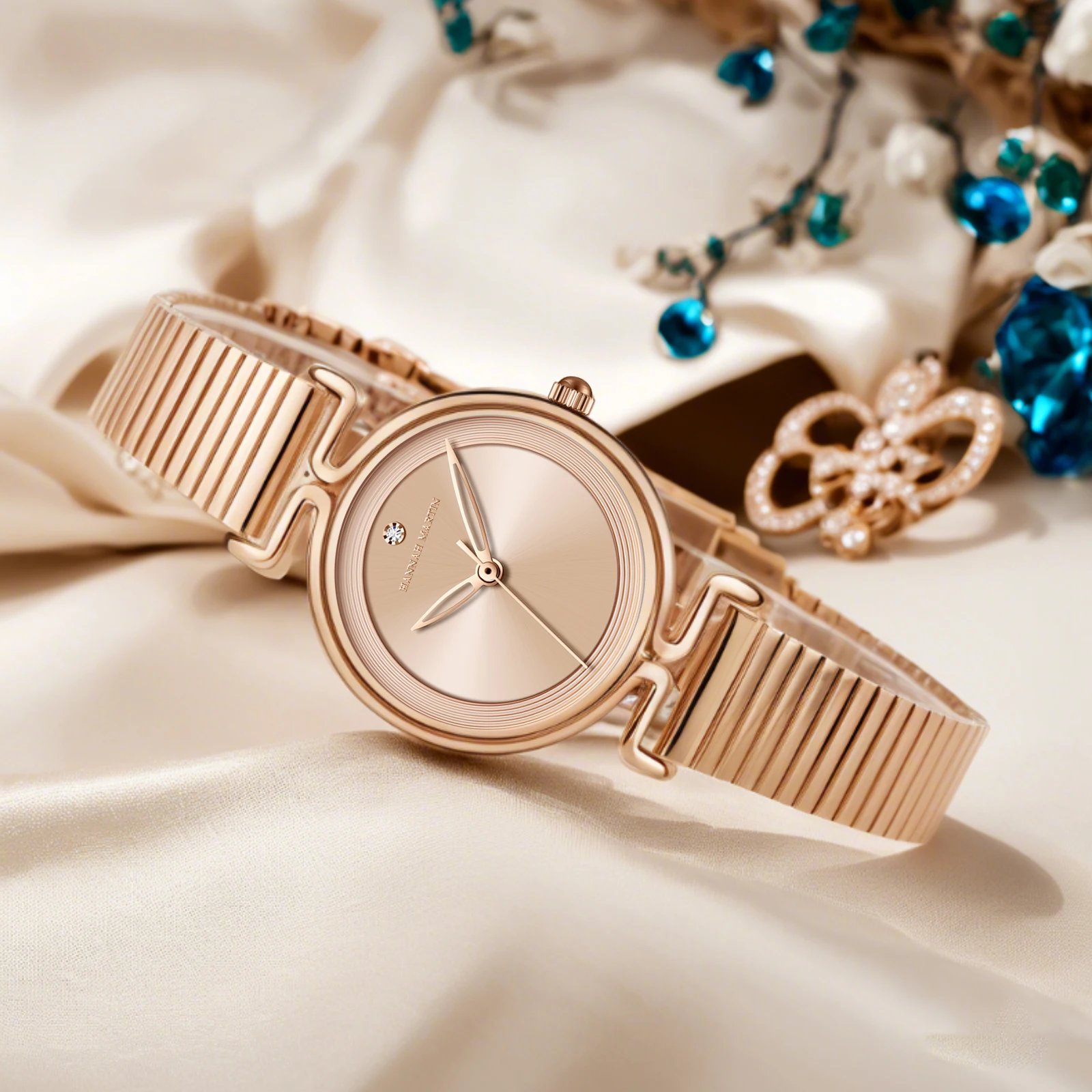 2025 New Women Watch Leisure Fashion 29mm Mini Dial Stainless Steel Mesh Strap HANNAH MARTIN Nordic Simple 3Bar Waterproof Watch